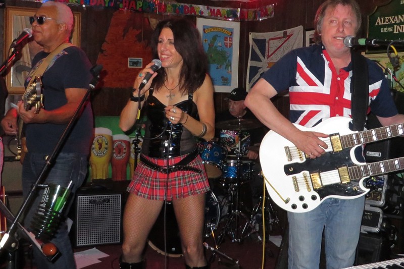 newfoundland_pub__2014100407